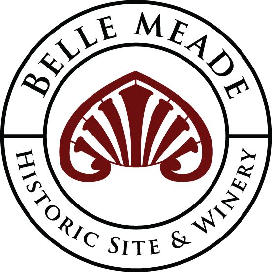 A logo for Belle Meade, Historic Site and Winery.