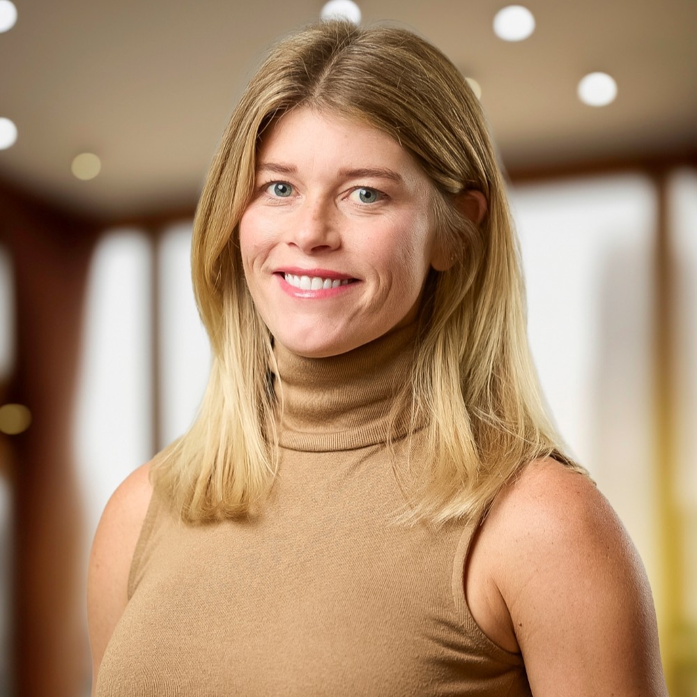 A headshot of Callie Hoyt.